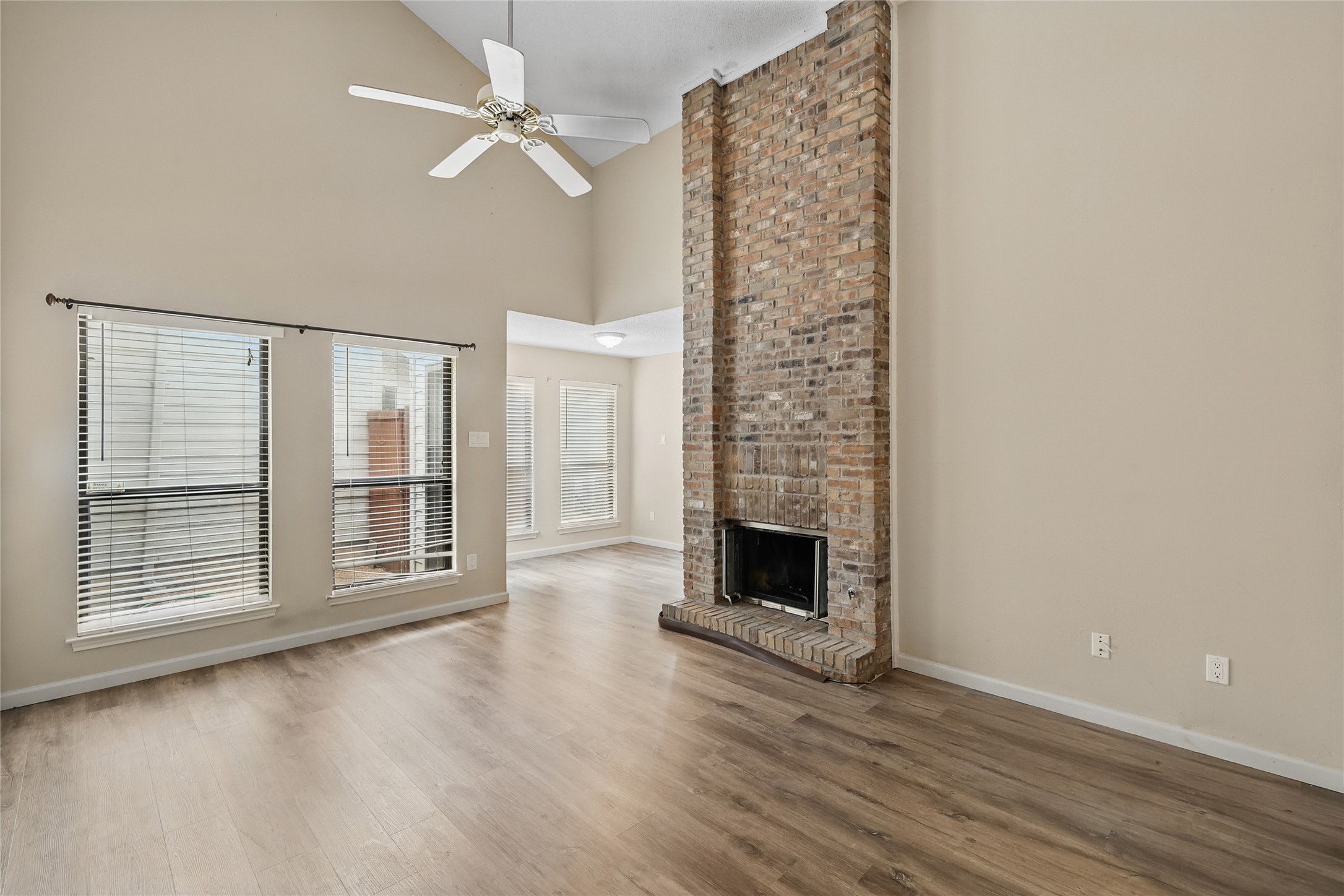 17490 Meandering Way 1009