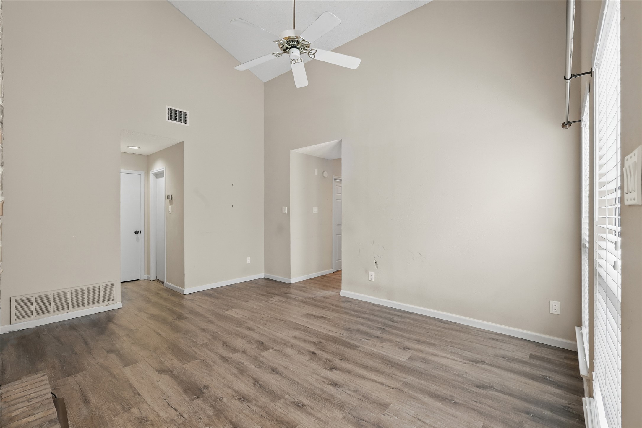 17490 Meandering Way 1009