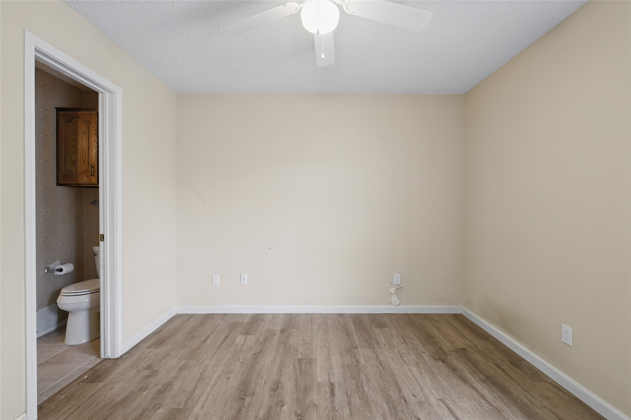 17490 Meandering Way 1009