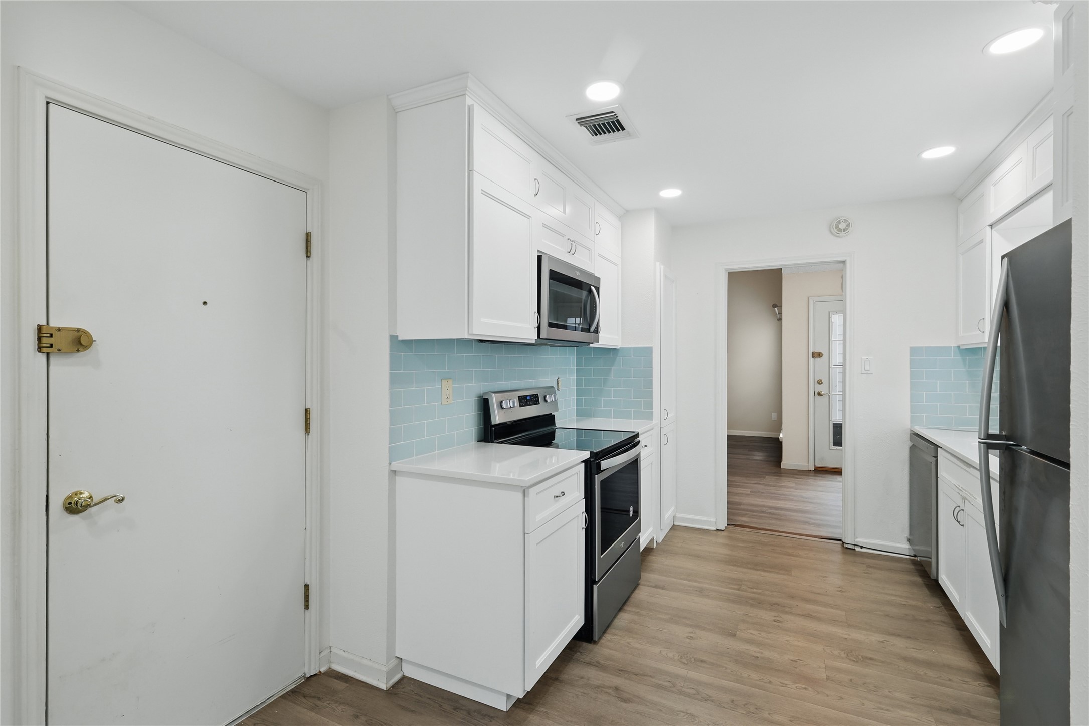 17490 Meandering Way 1009