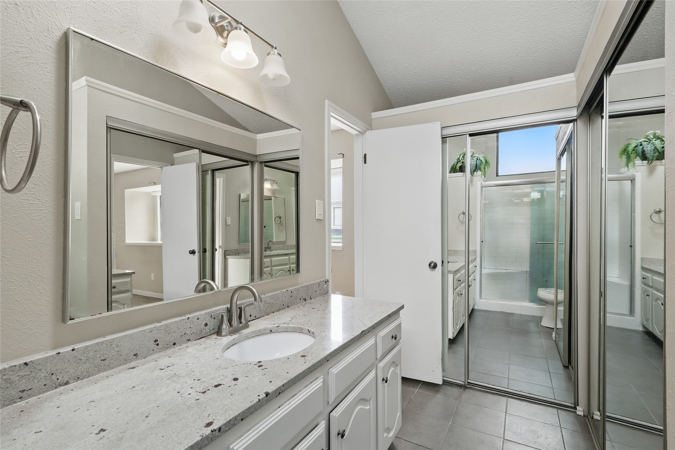 17490 Meandering Way 1009