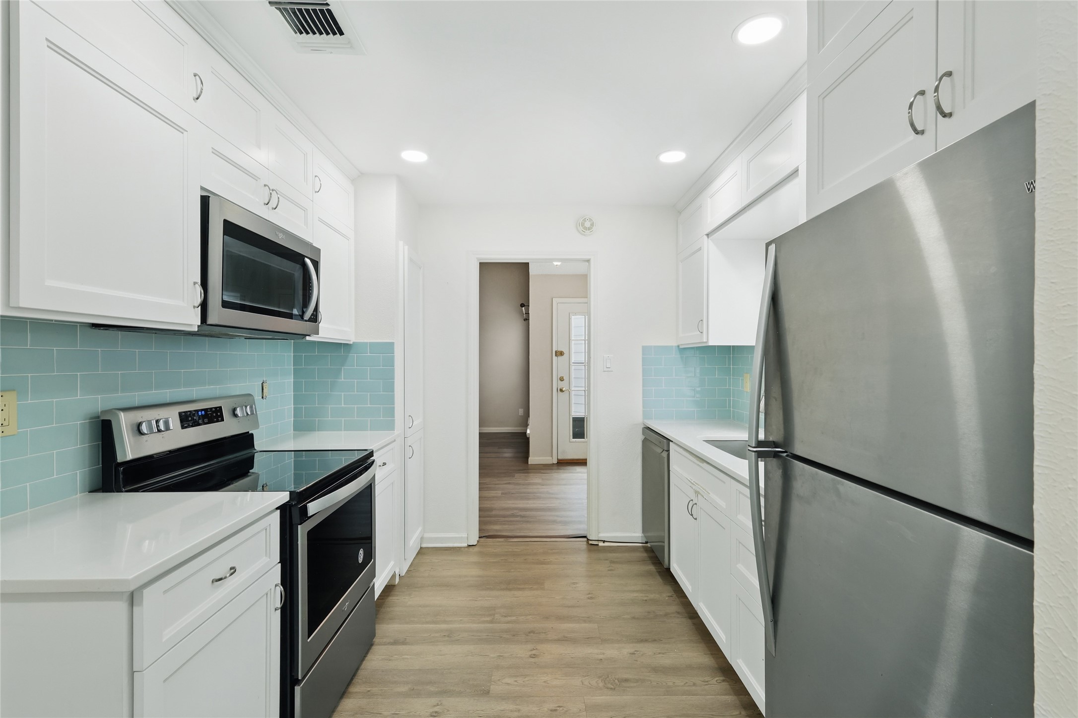 17490 Meandering Way 1009