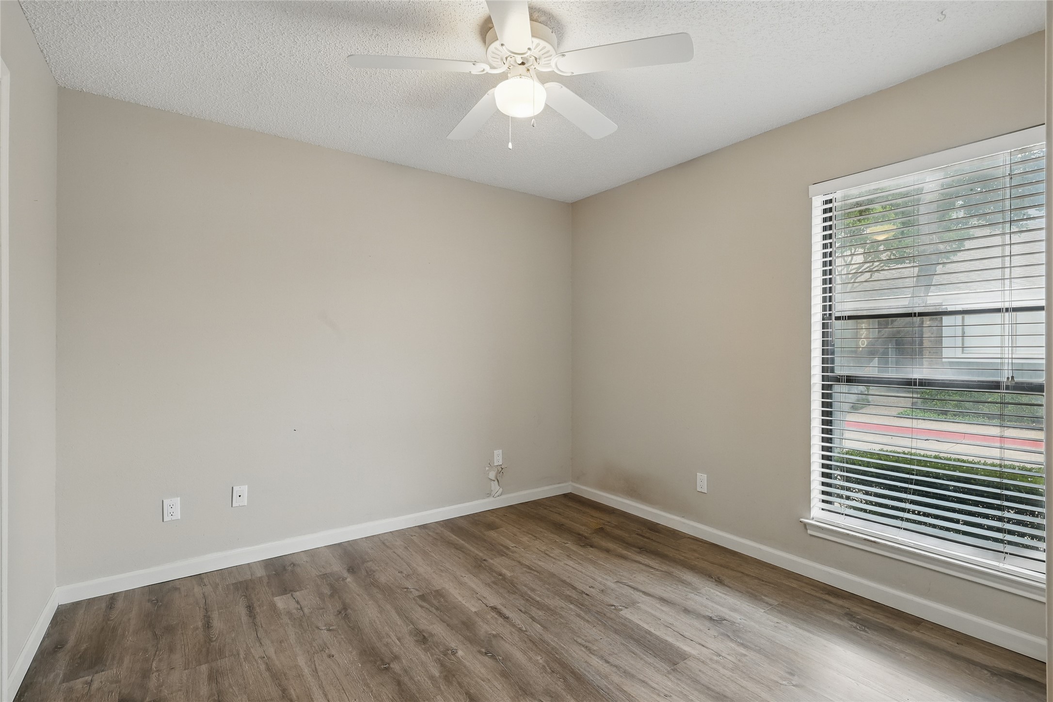 17490 Meandering Way 1009