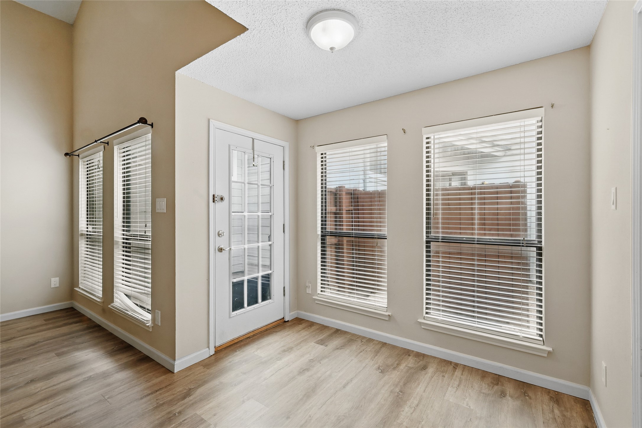 17490 Meandering Way 1009