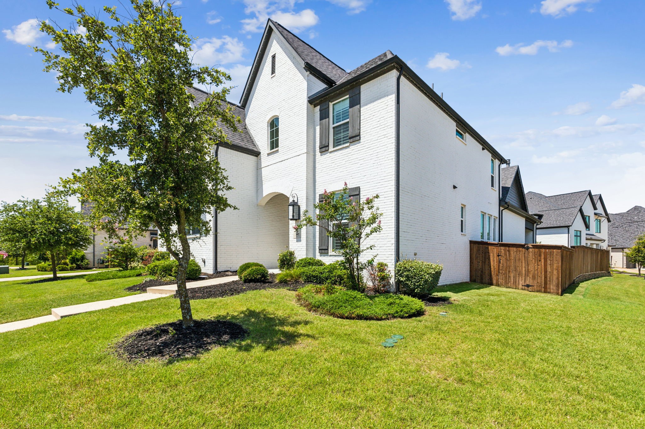 3405 Bellcrest Way