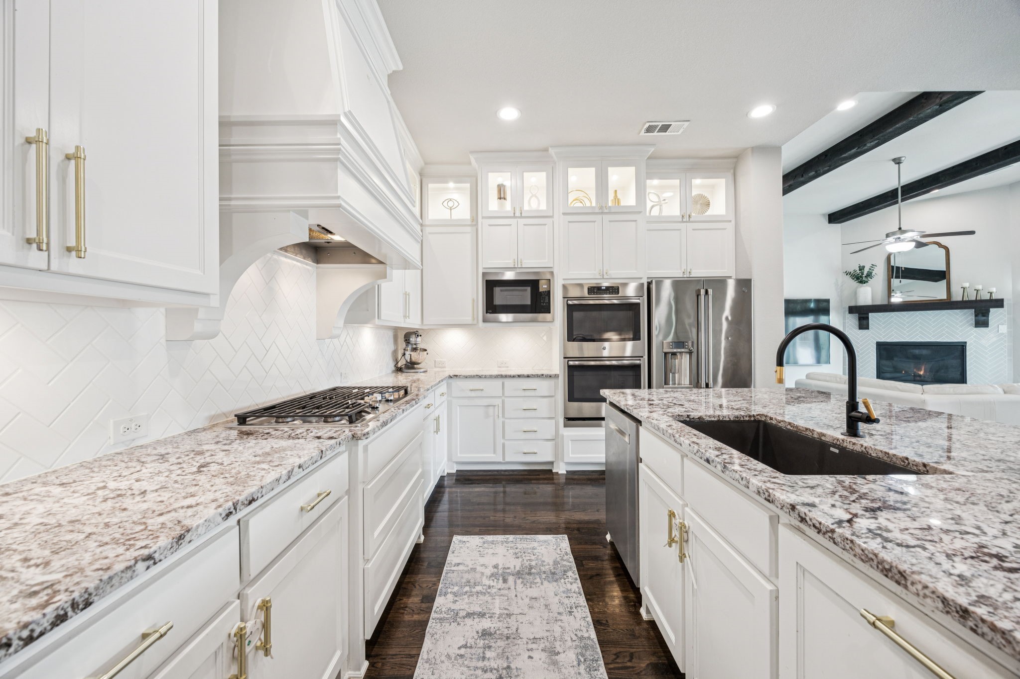 4240 Peppervine Lane