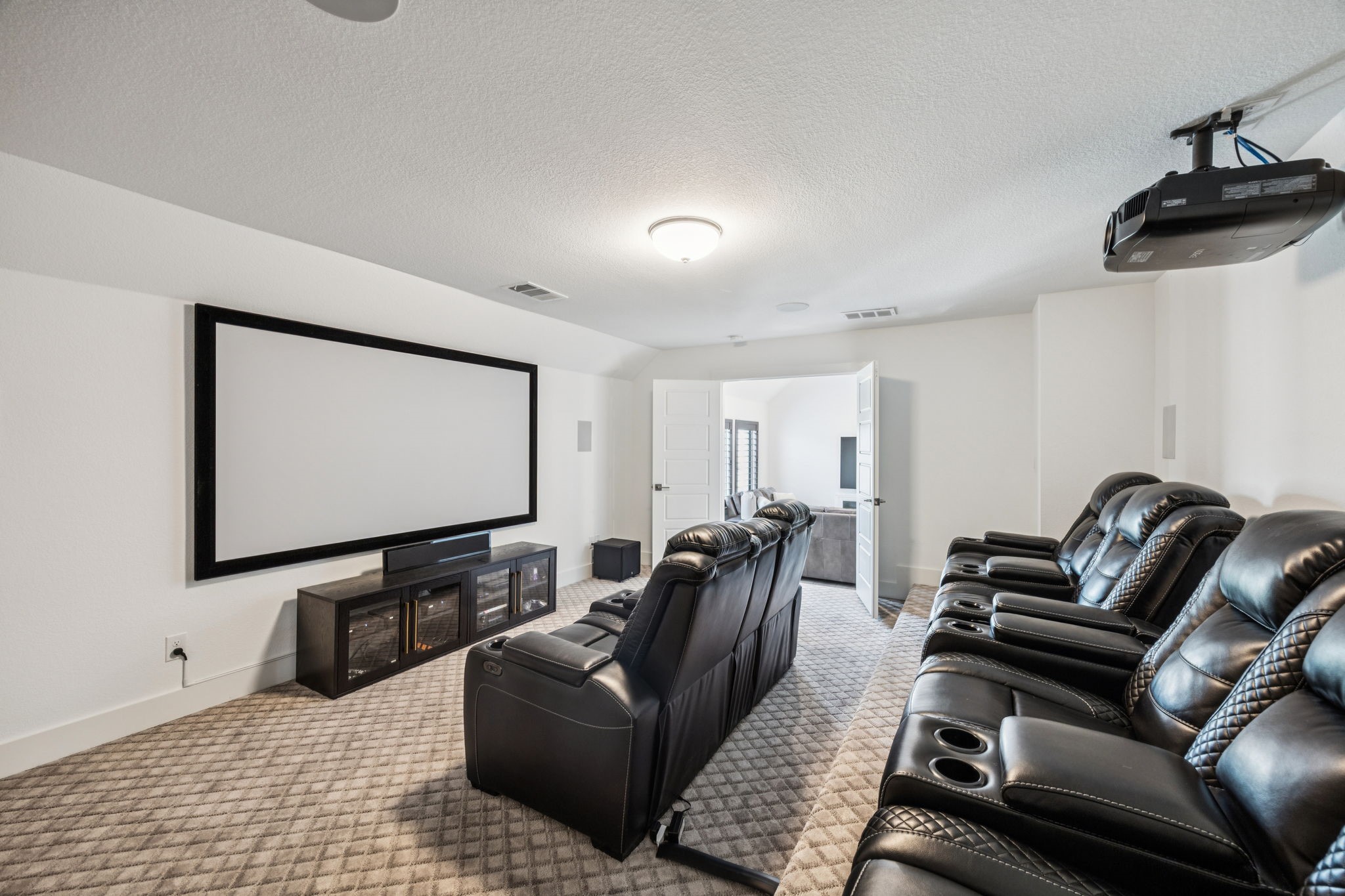 4420 Mockingbird Lane