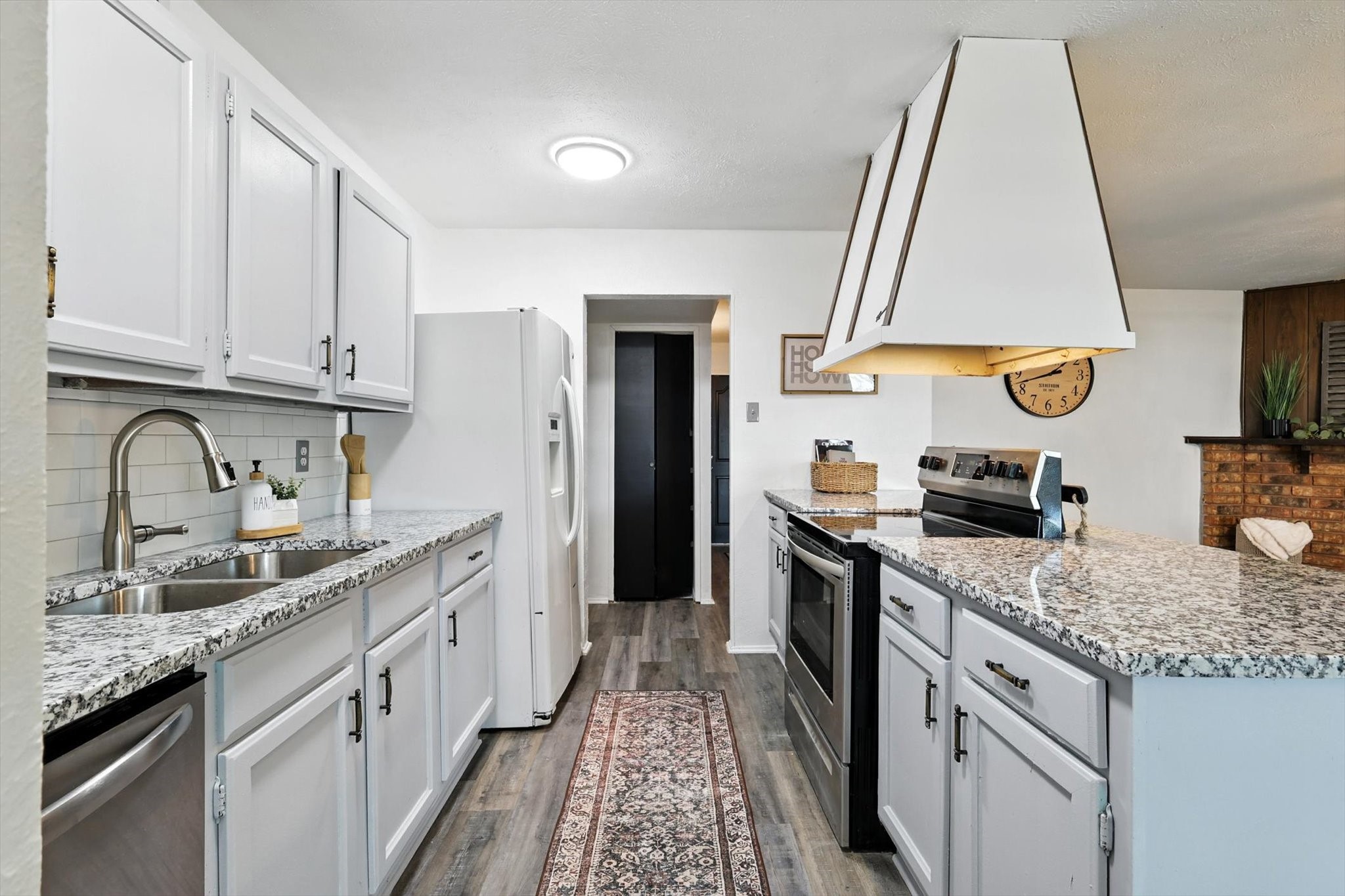 5112 Griffin Drive