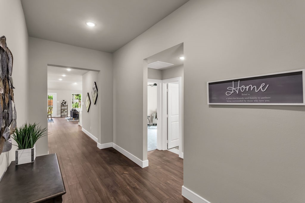 702 Crenshaw Street