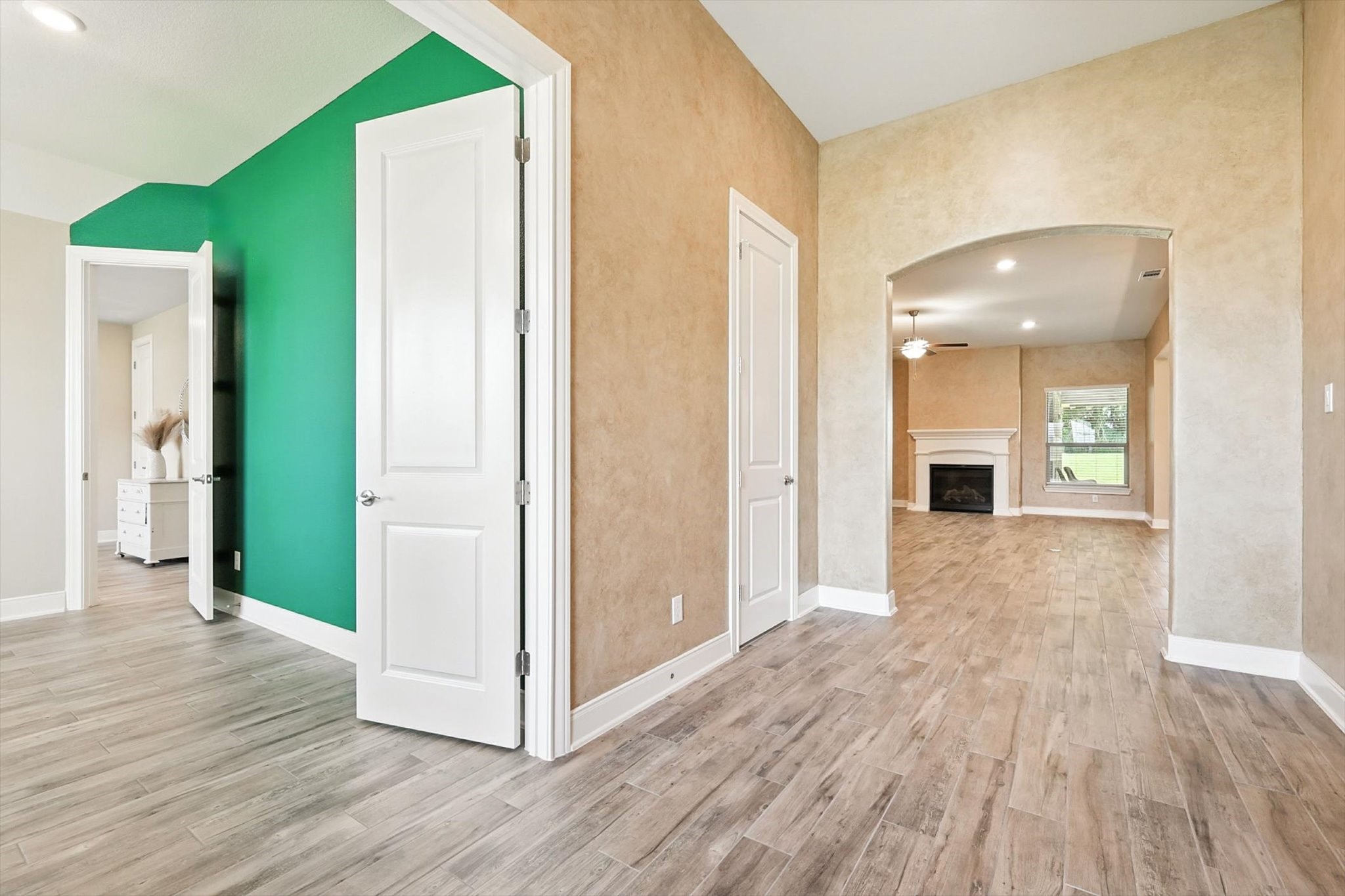 121 Willow Oak