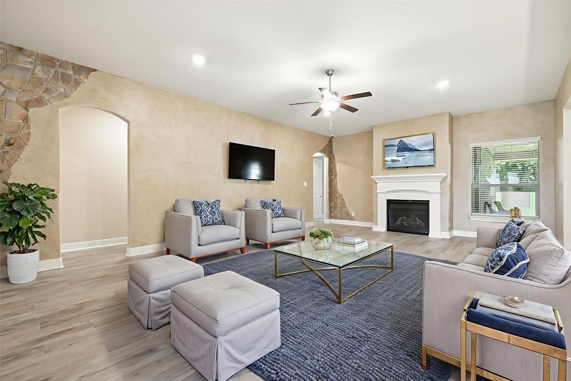 121 Willow Oak