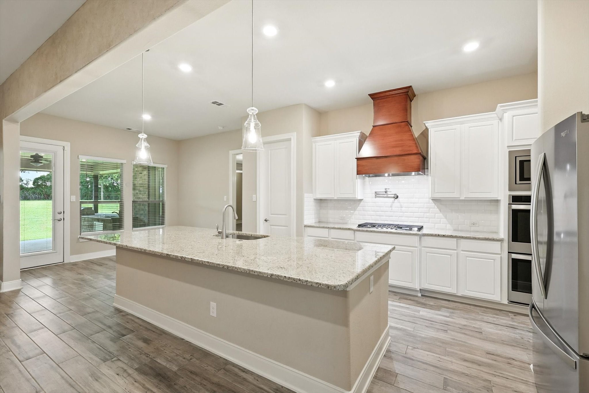 121 Willow Oak