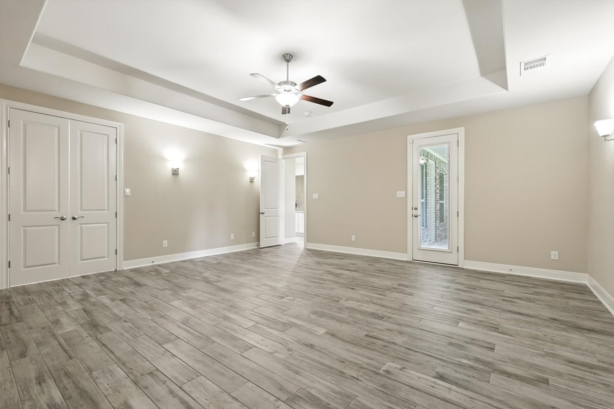 121 Willow Oak