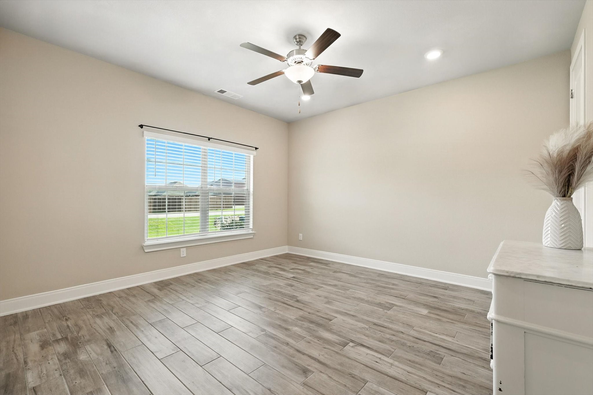 121 Willow Oak