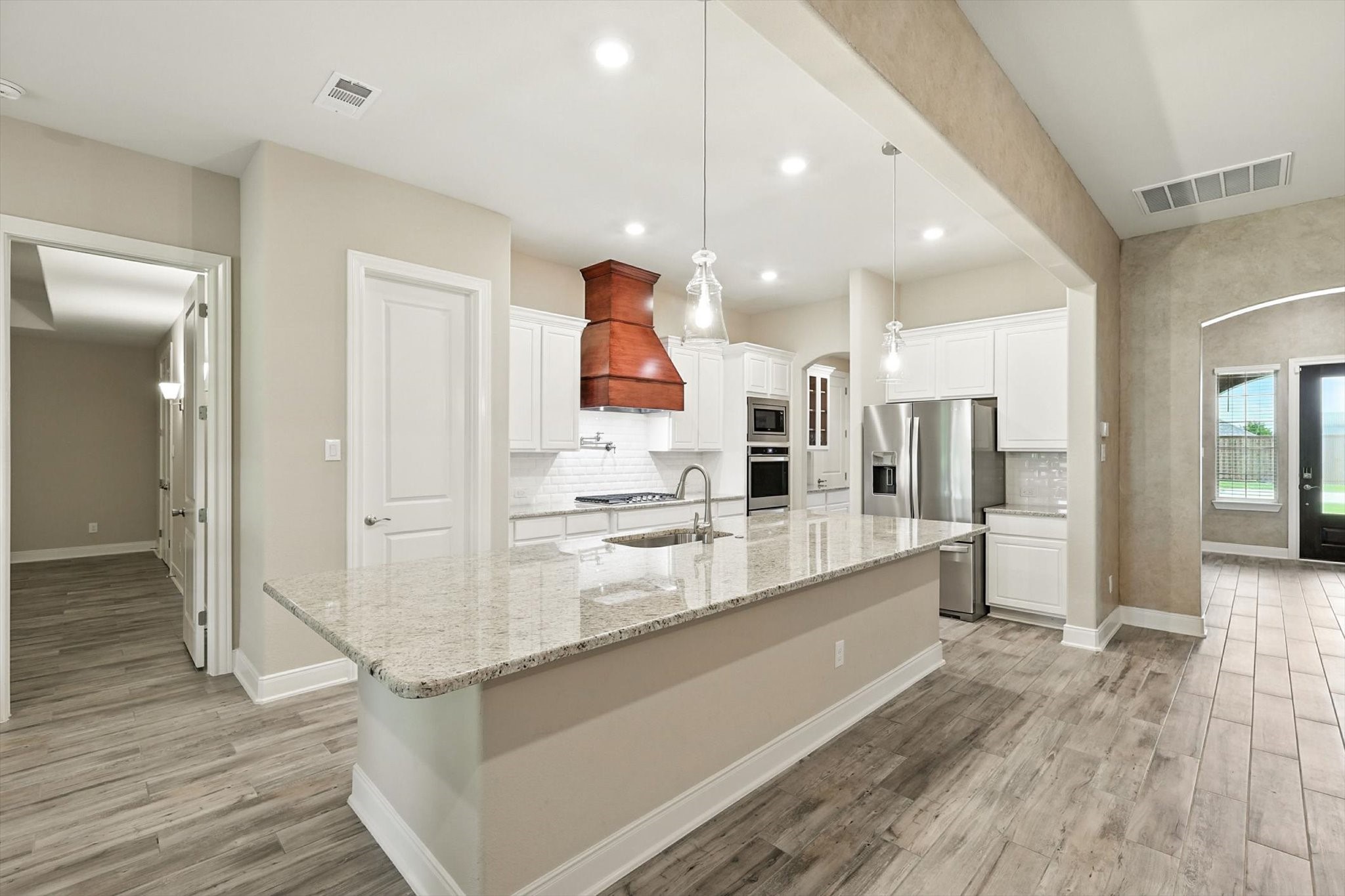 121 Willow Oak