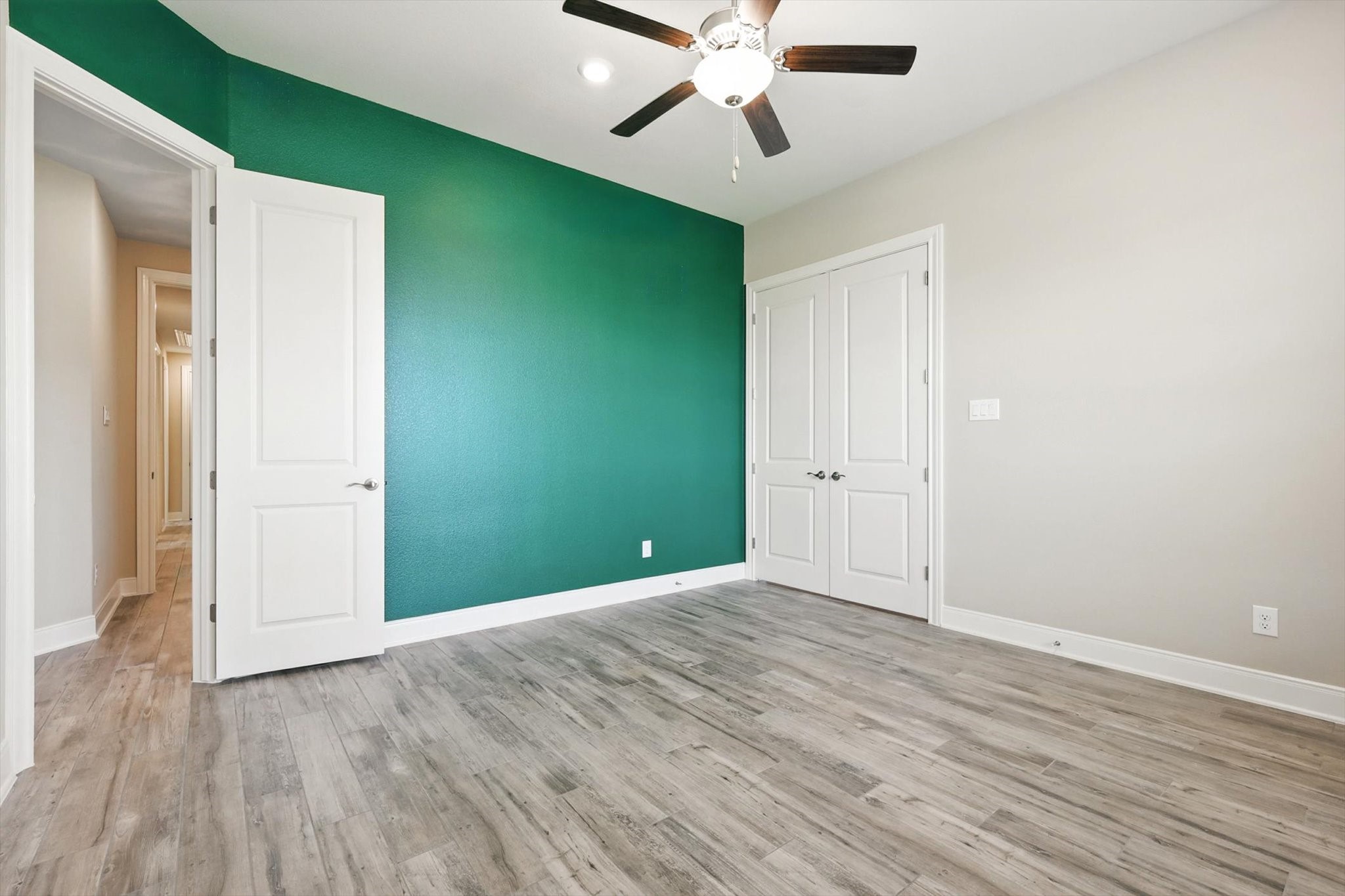 121 Willow Oak
