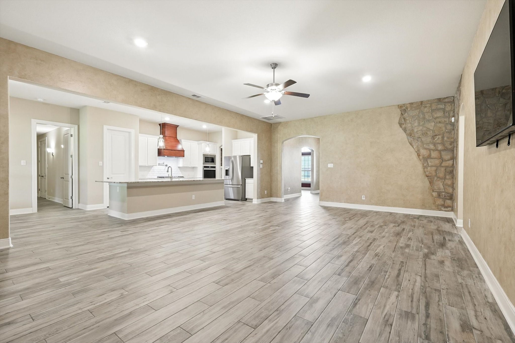 121 Willow Oak