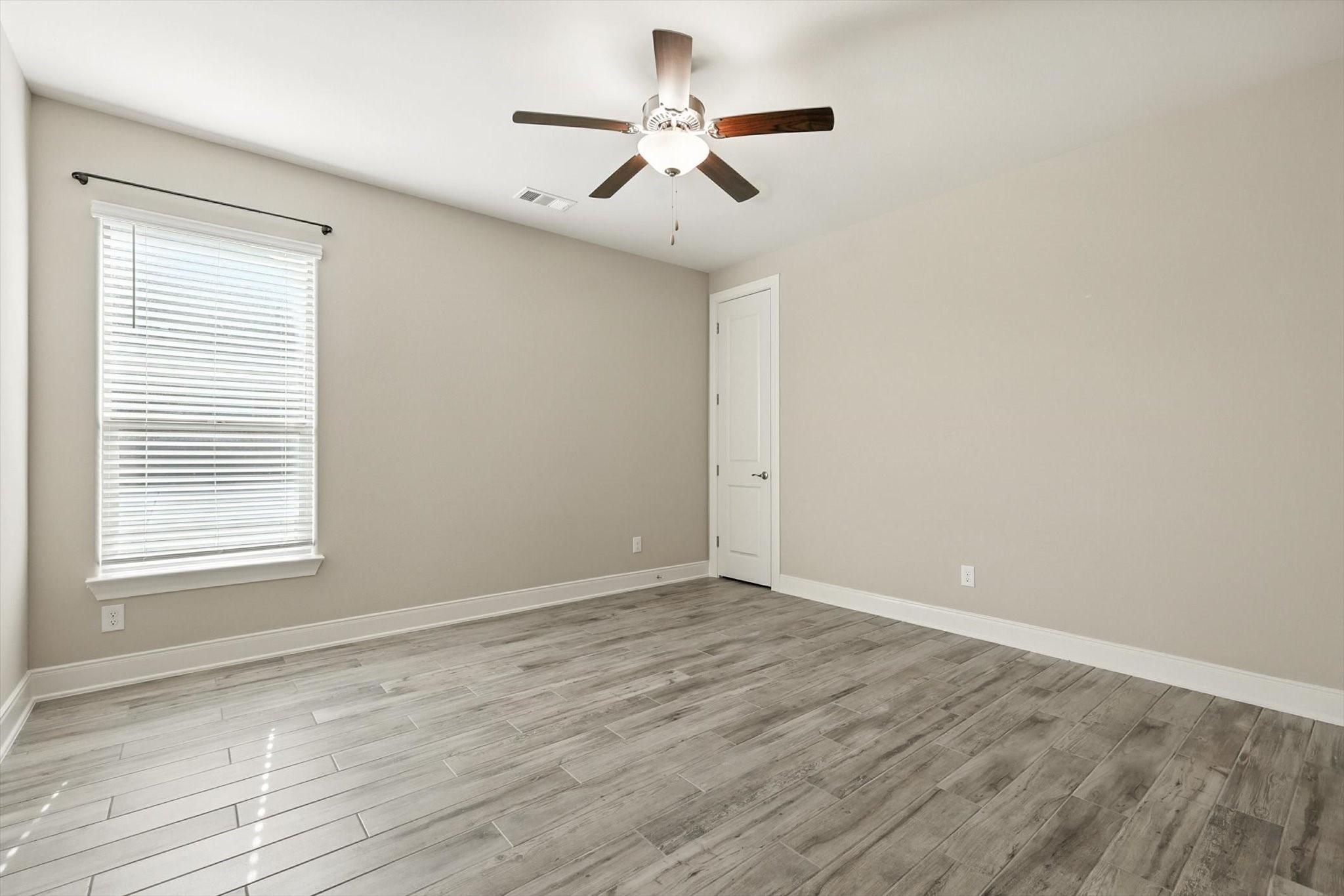 121 Willow Oak