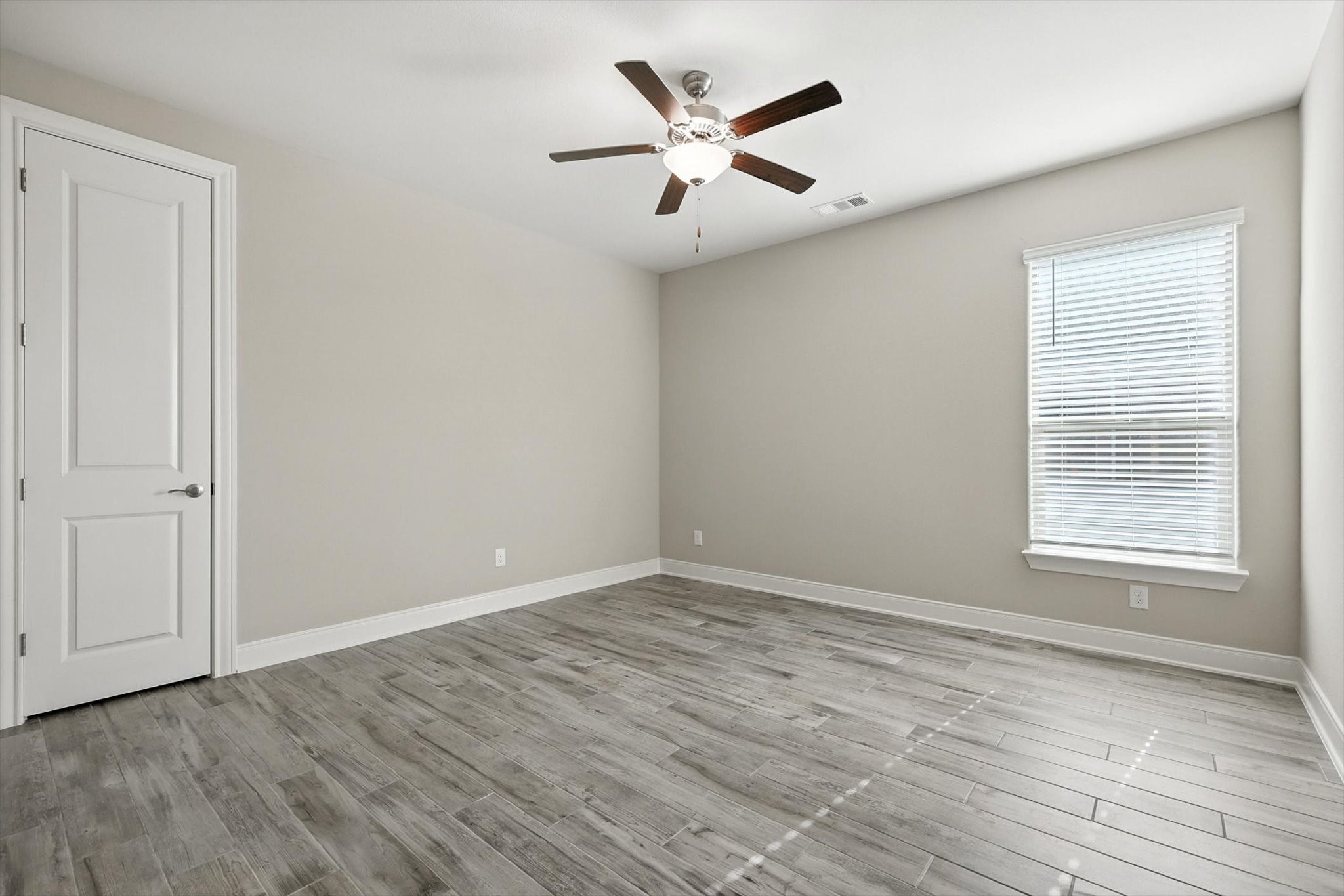 121 Willow Oak