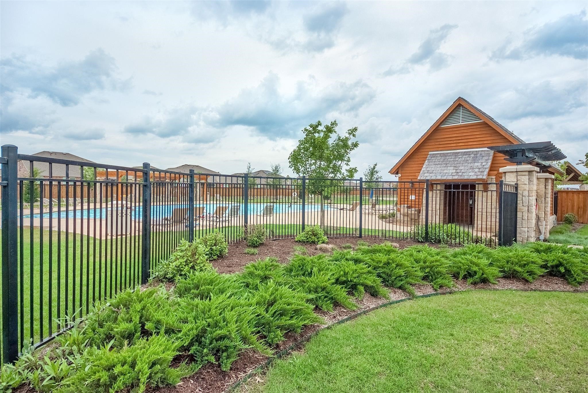 2055 Rosebury Lane