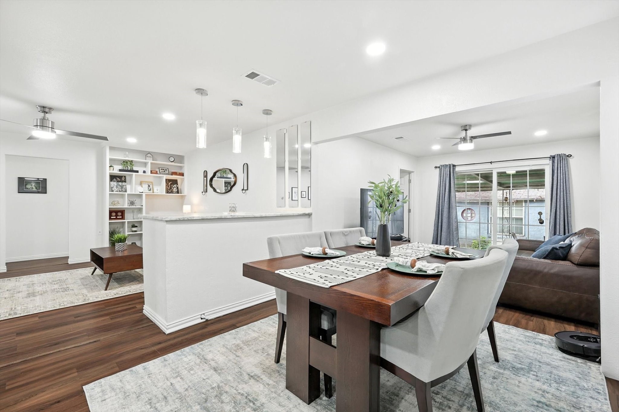 5111 Stoneleigh Avenue