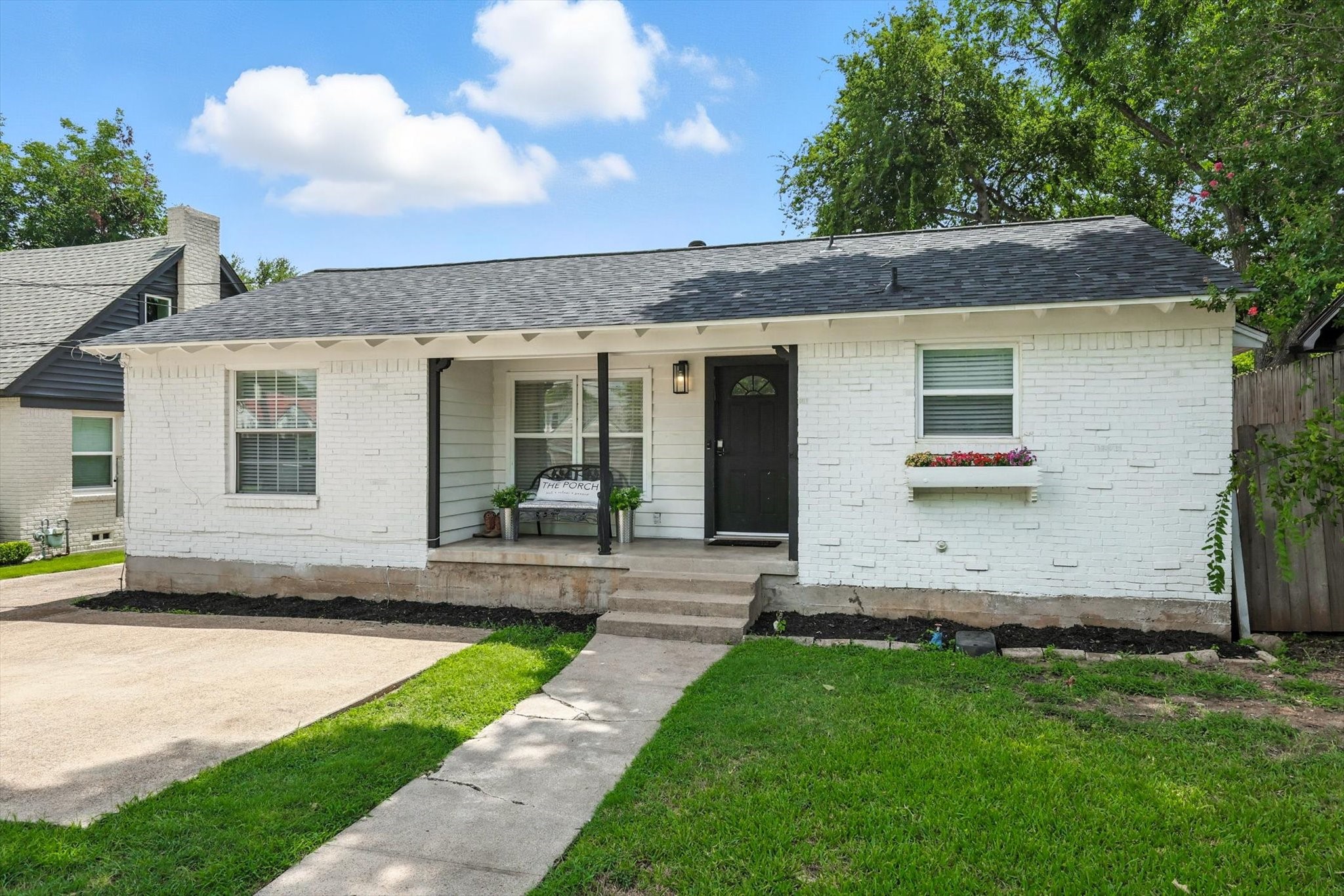 5111 Stoneleigh Avenue