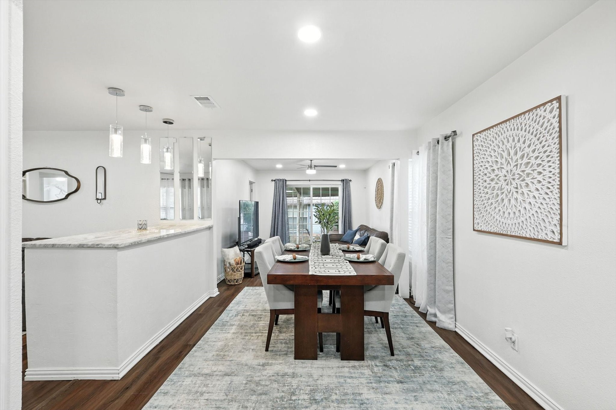 5111 Stoneleigh Avenue