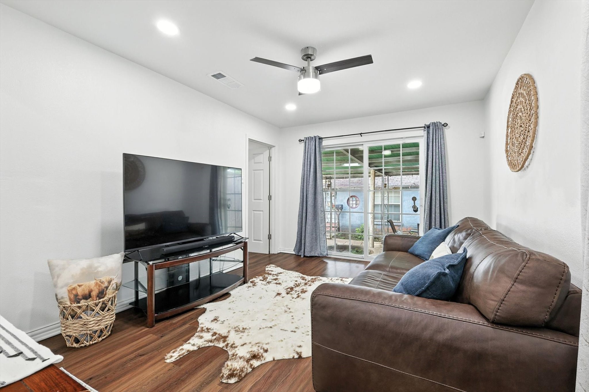 5111 Stoneleigh Avenue