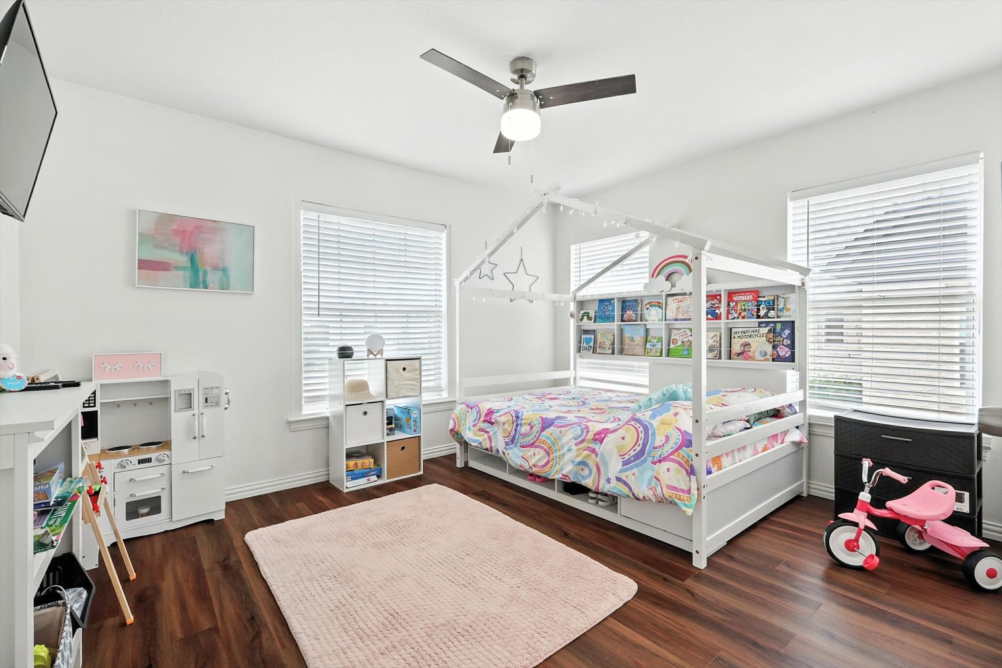 5111 Stoneleigh Avenue