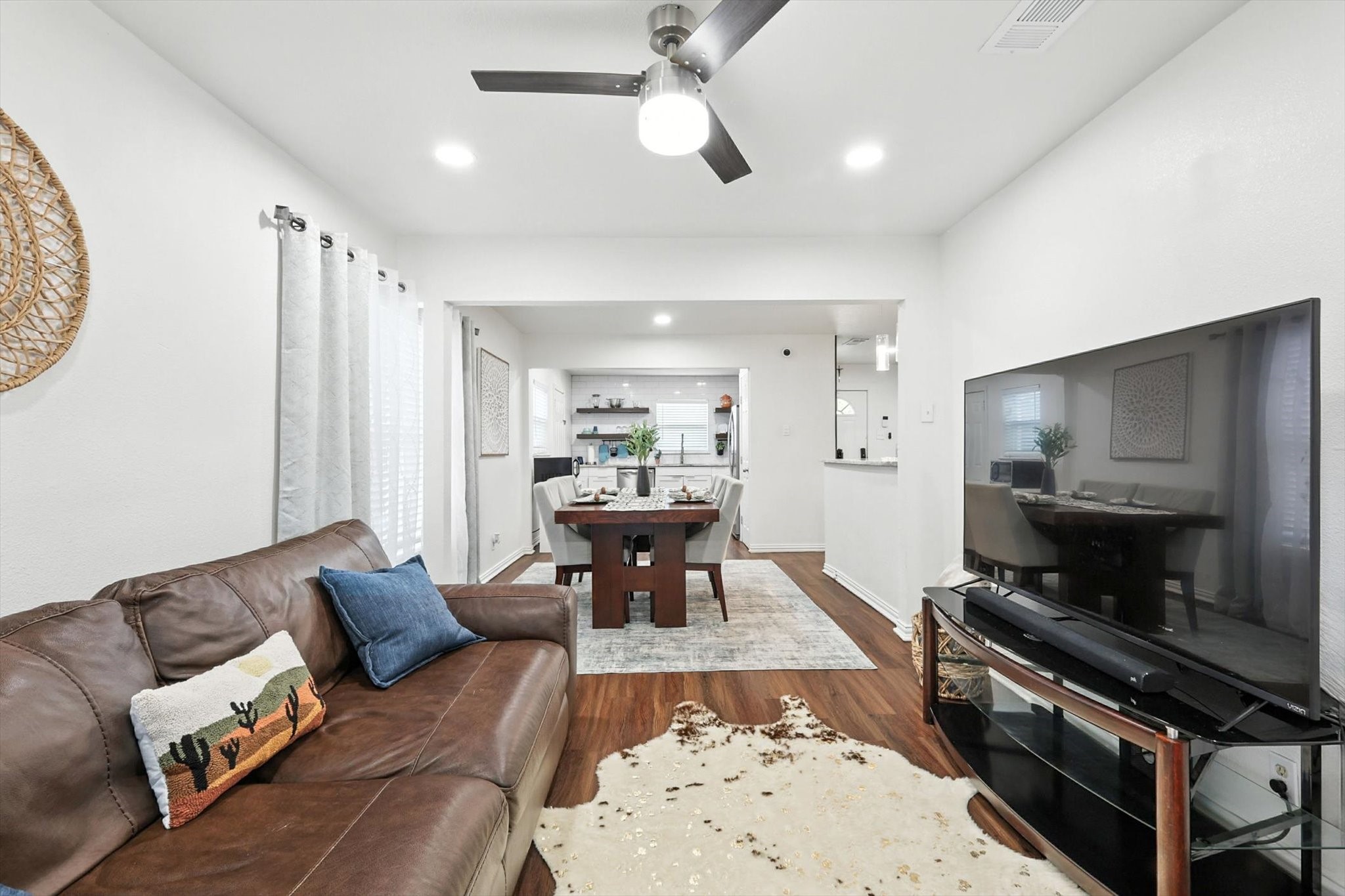 5111 Stoneleigh Avenue