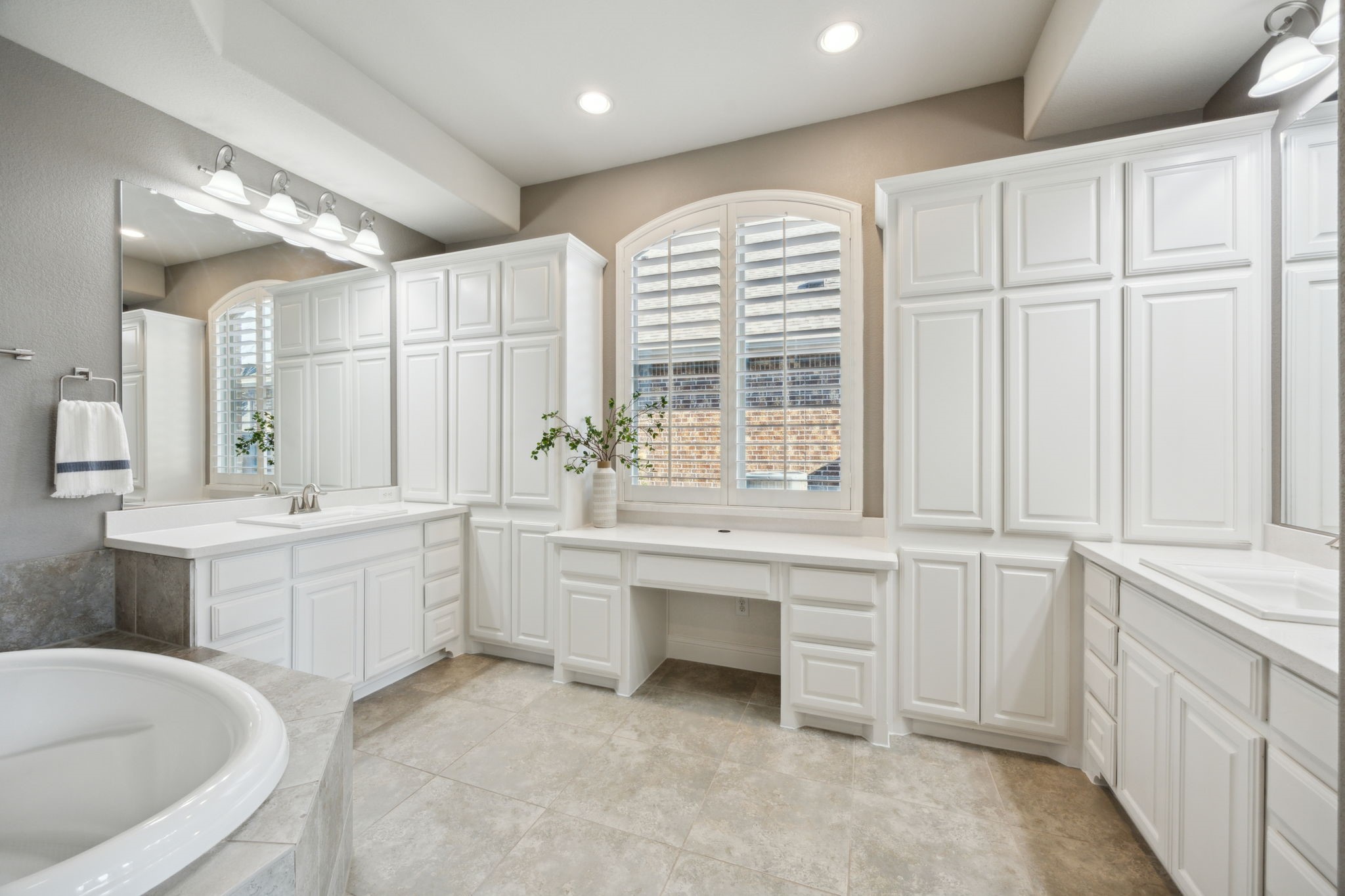 4571 Acacia Parkway