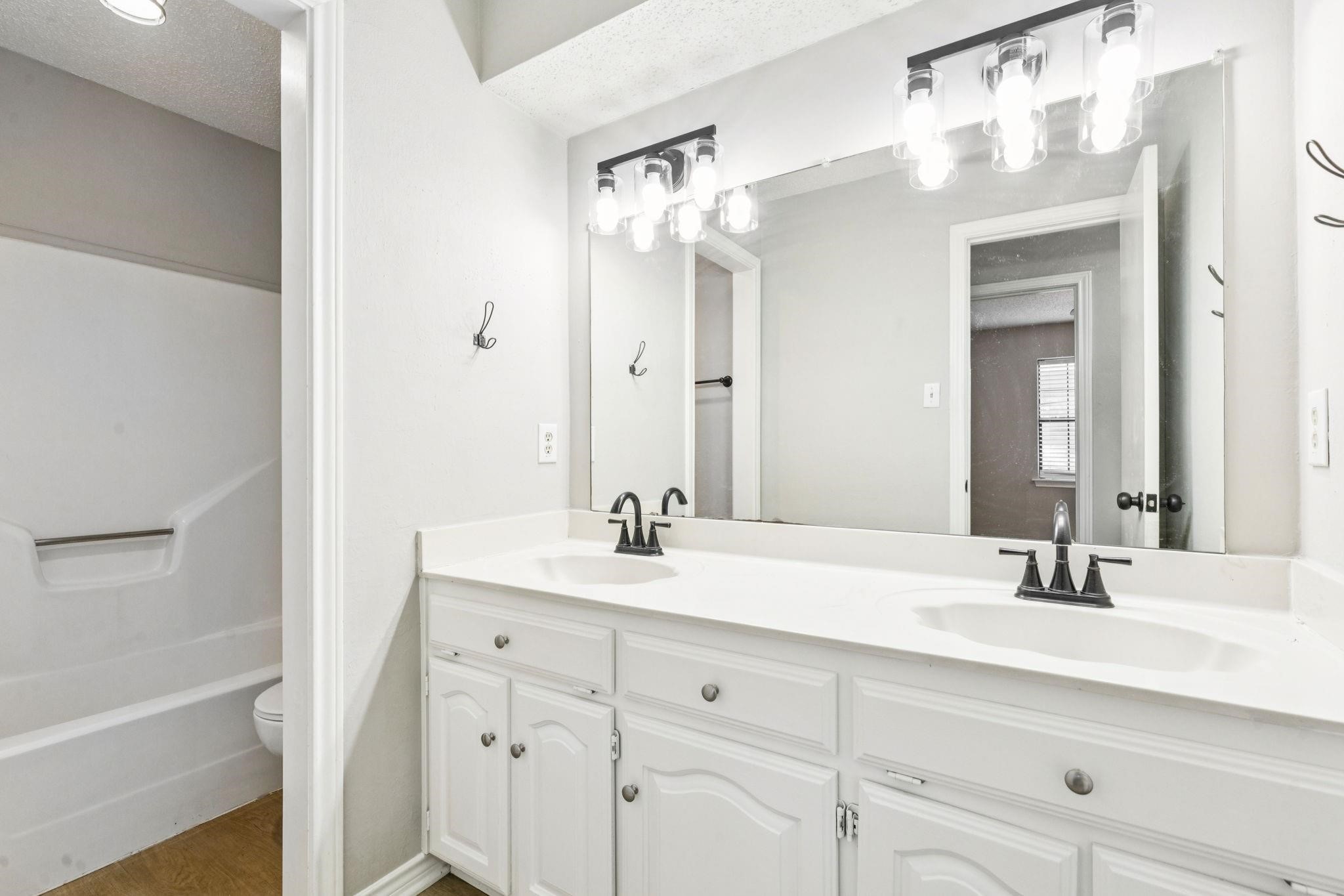 703 Stoneybrook Drive