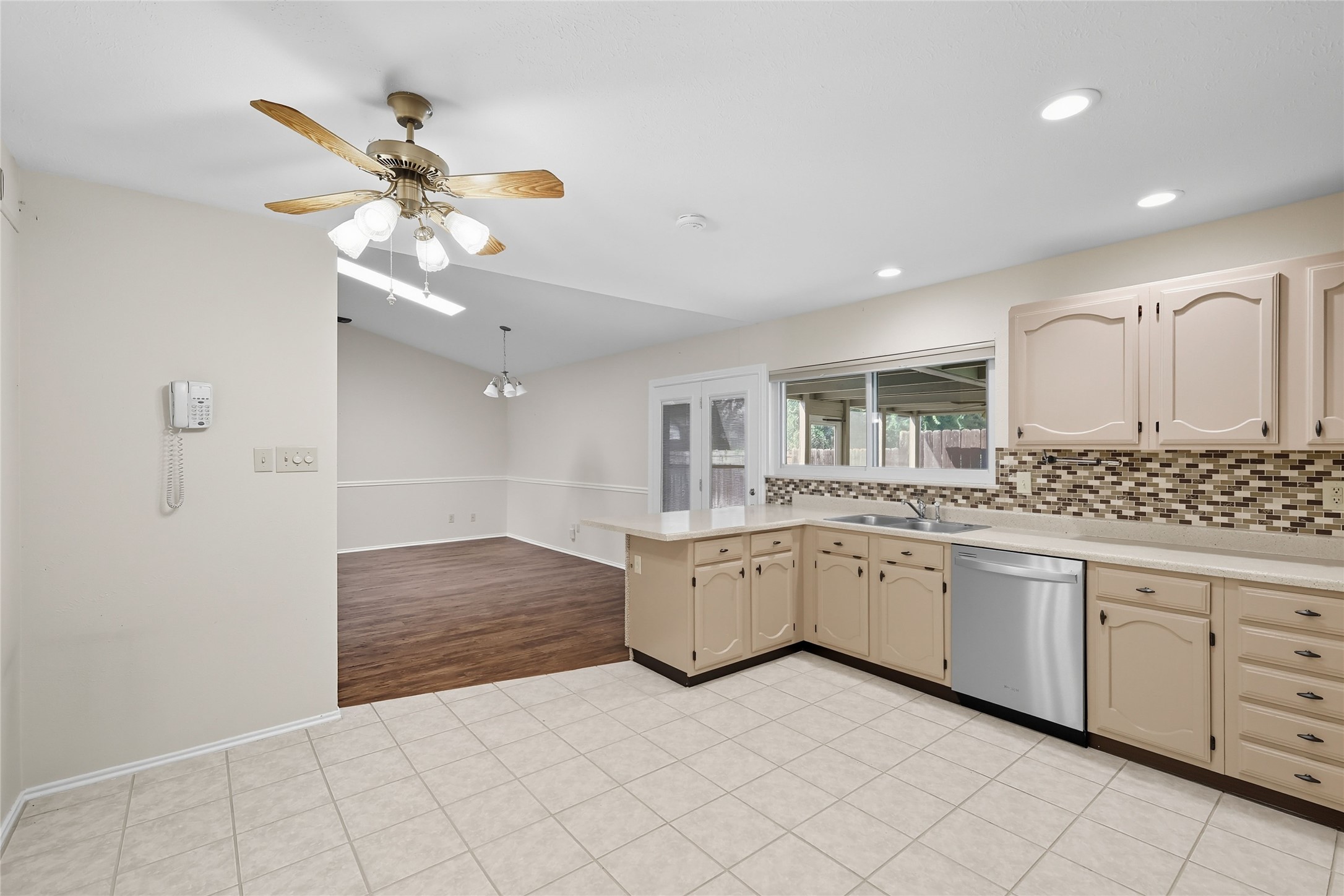 2611 Jenny Lane