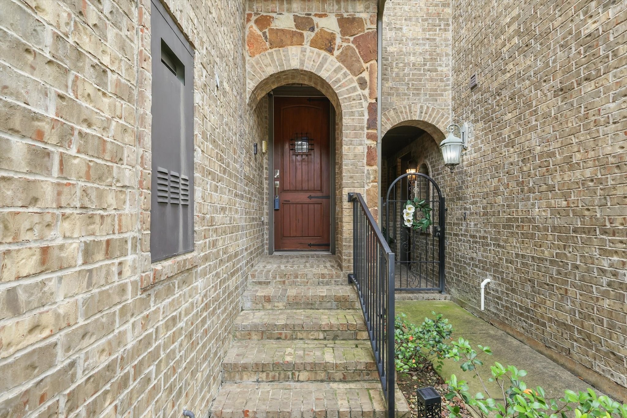 934 Brook Forest Lane