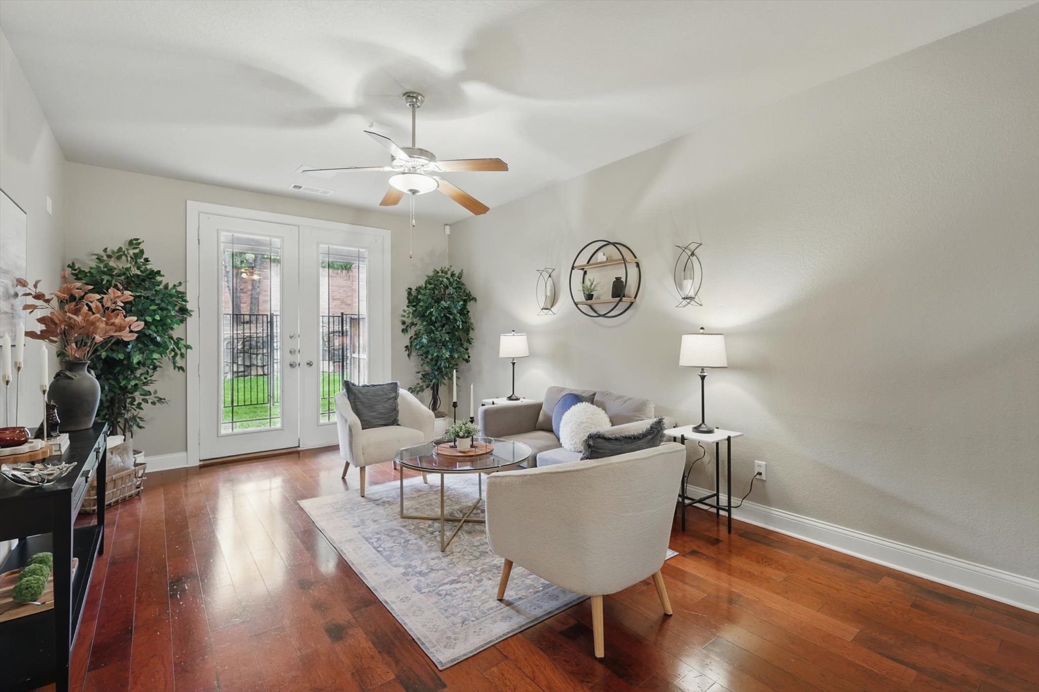 934 Brook Forest Lane