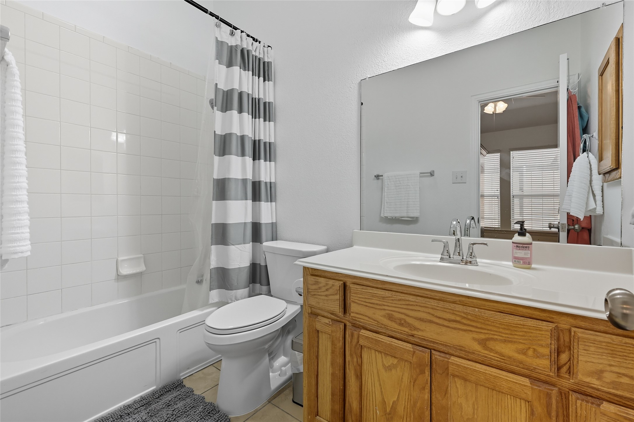 3207 N Clearfork Trail N