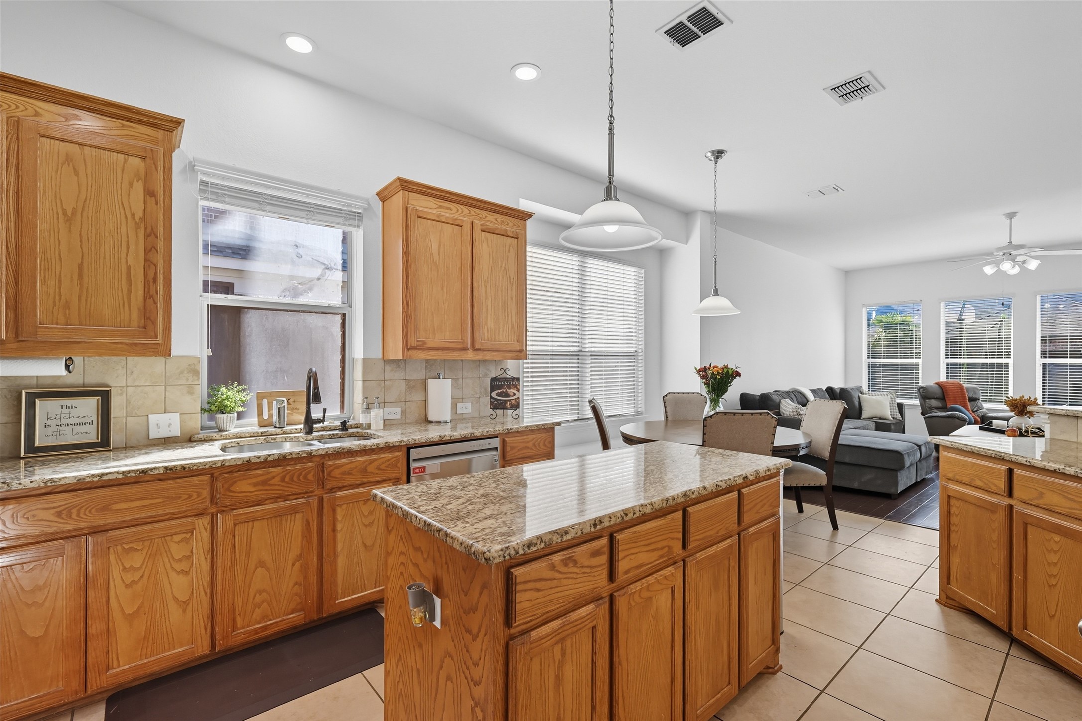 3207 N Clearfork Trail N