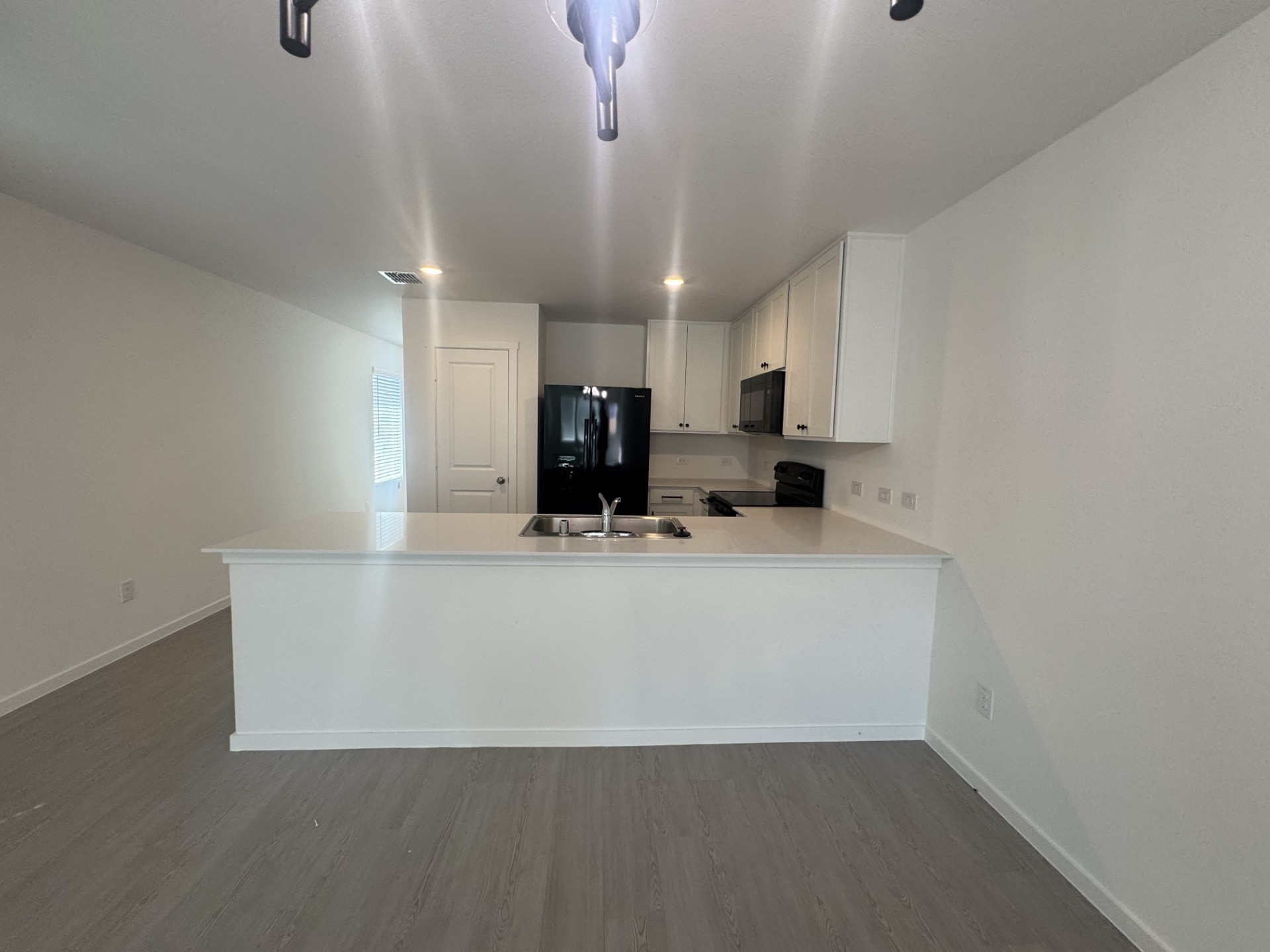 423 Finch Circle