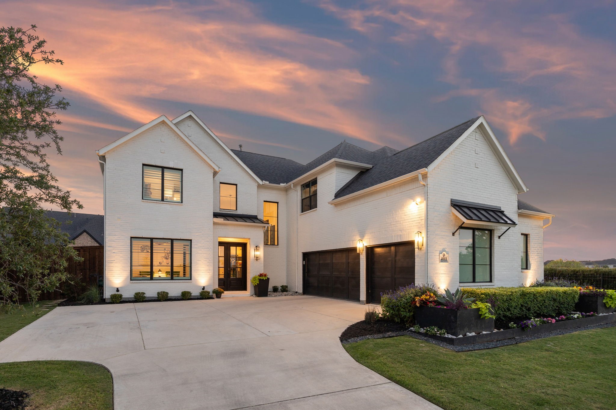 4011 Medio Creek Drive