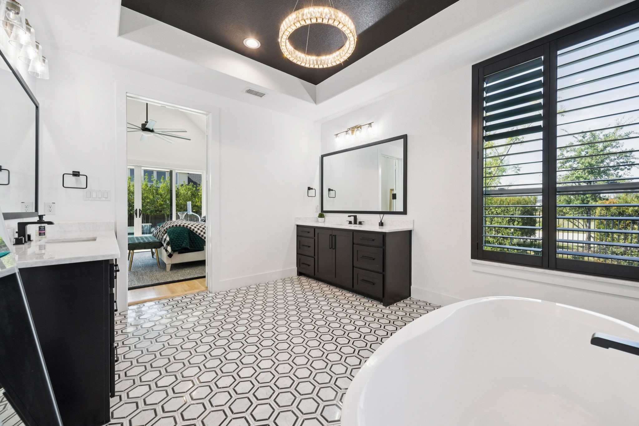 4011 Medio Creek Drive