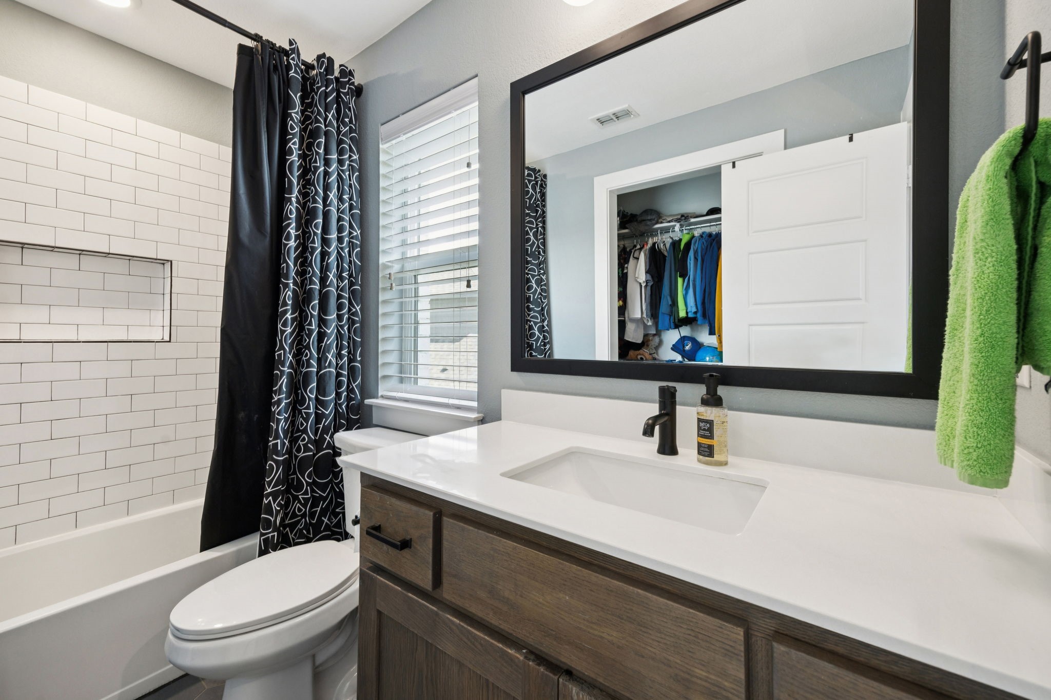 4011 Medio Creek Drive