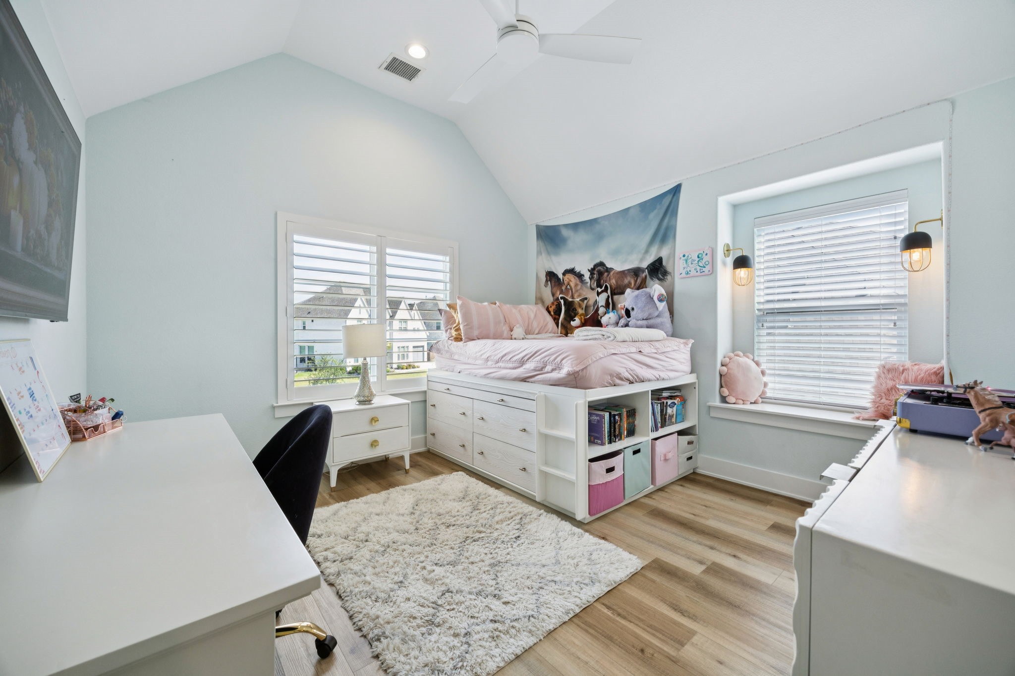 4011 Medio Creek Drive