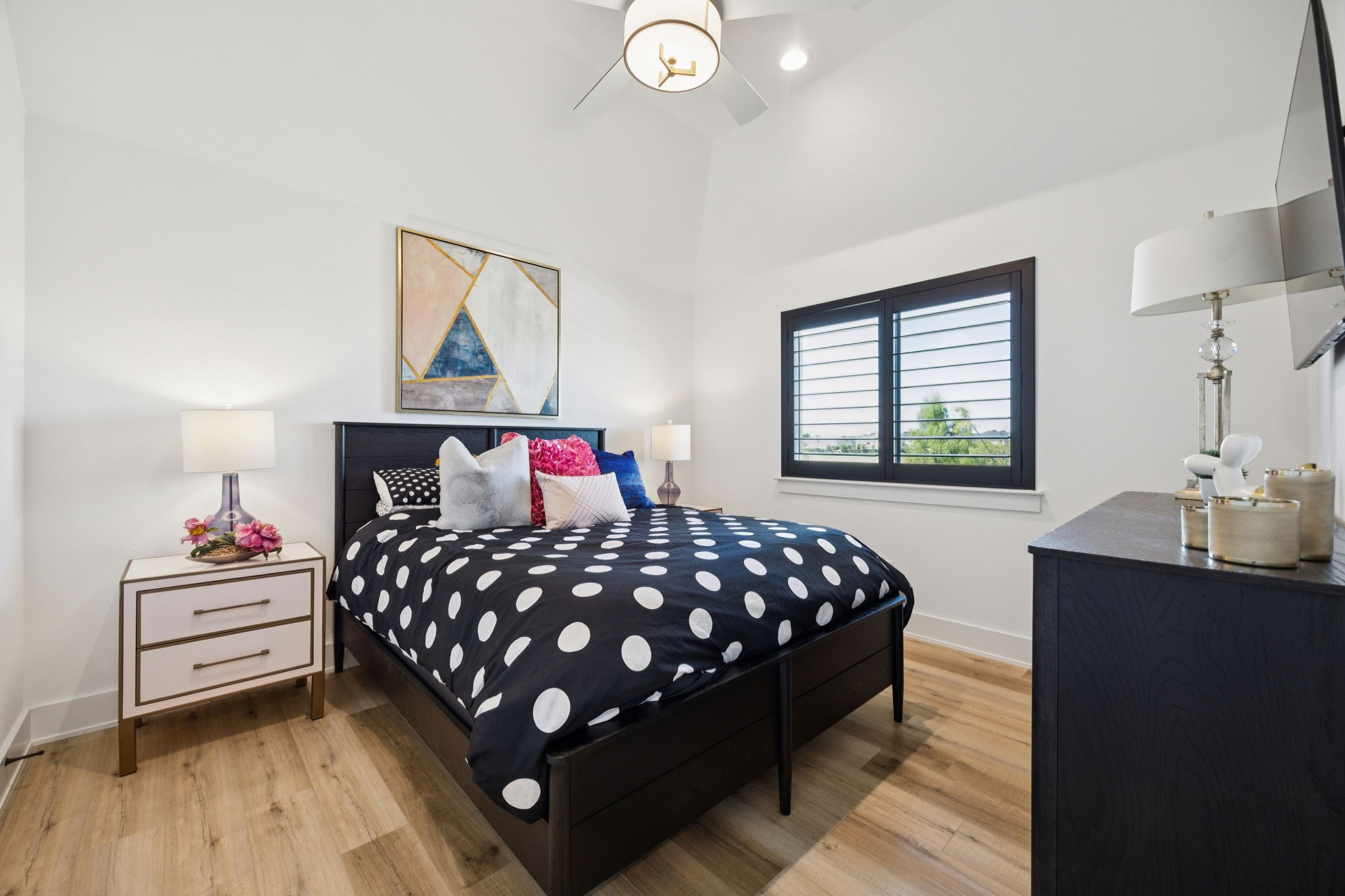 4011 Medio Creek Drive