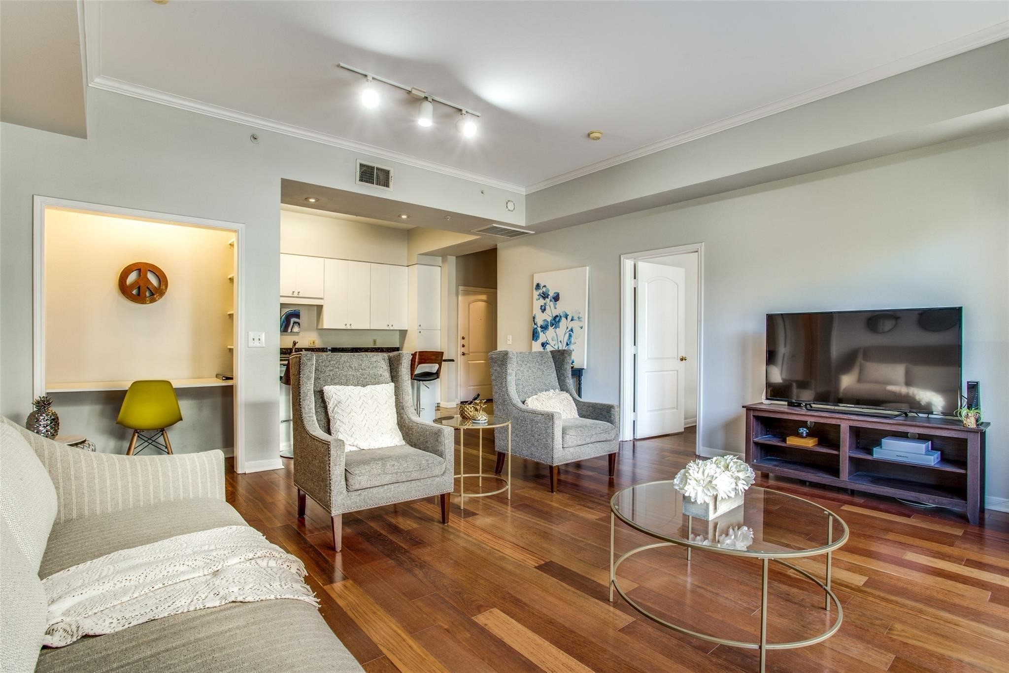 3225 Turtle Creek Boulevard 306