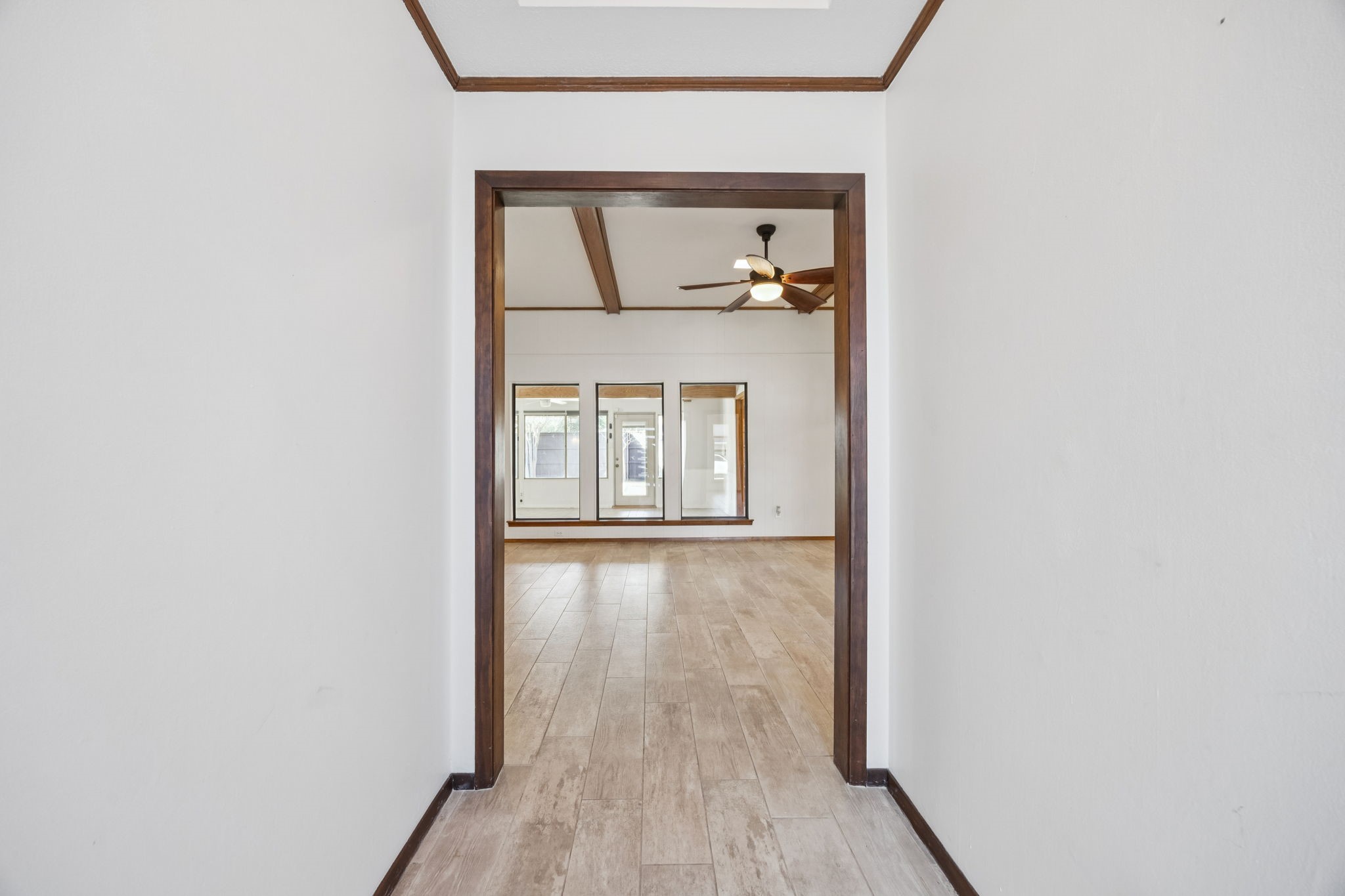 902 Windsong Trail