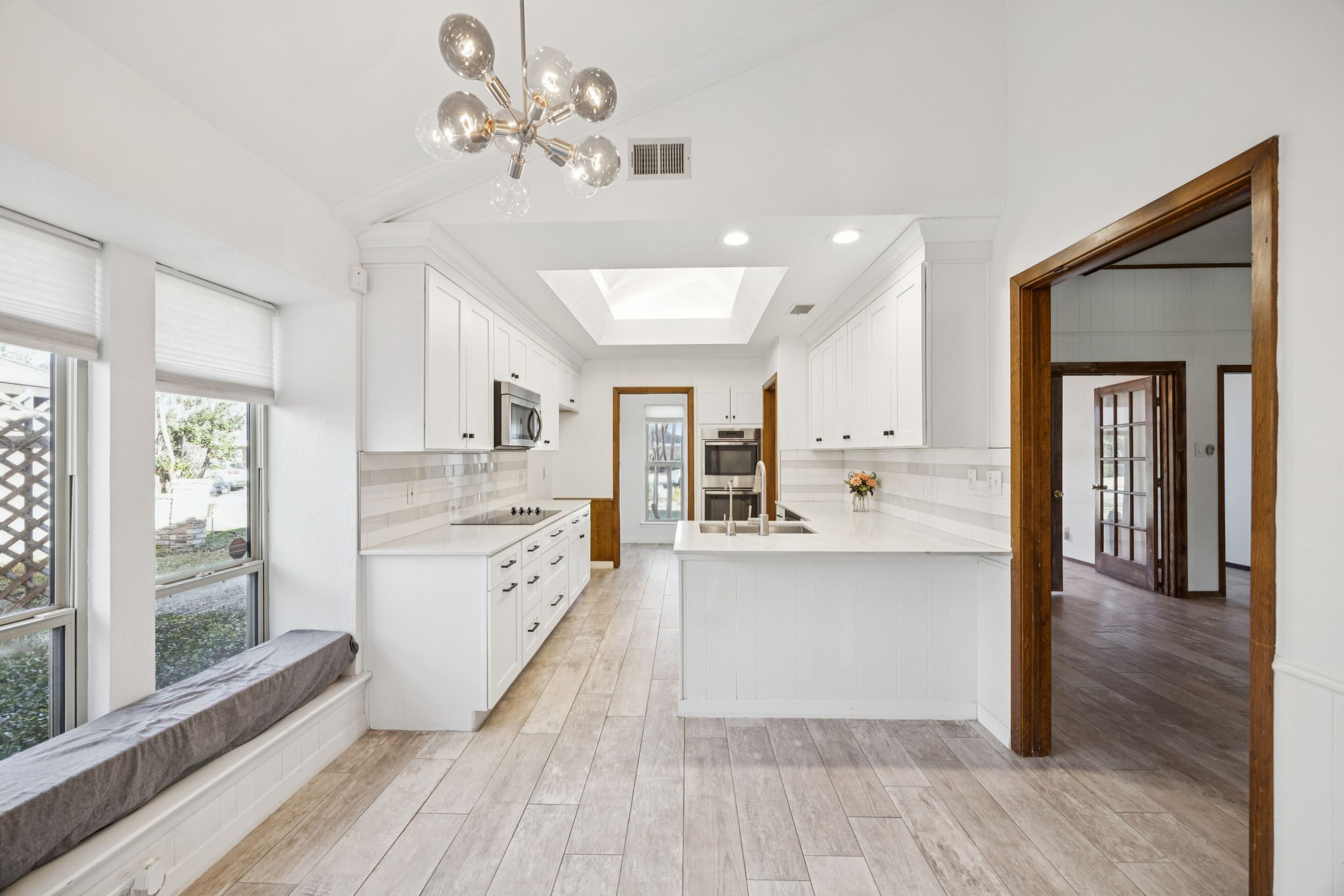 902 Windsong Trail