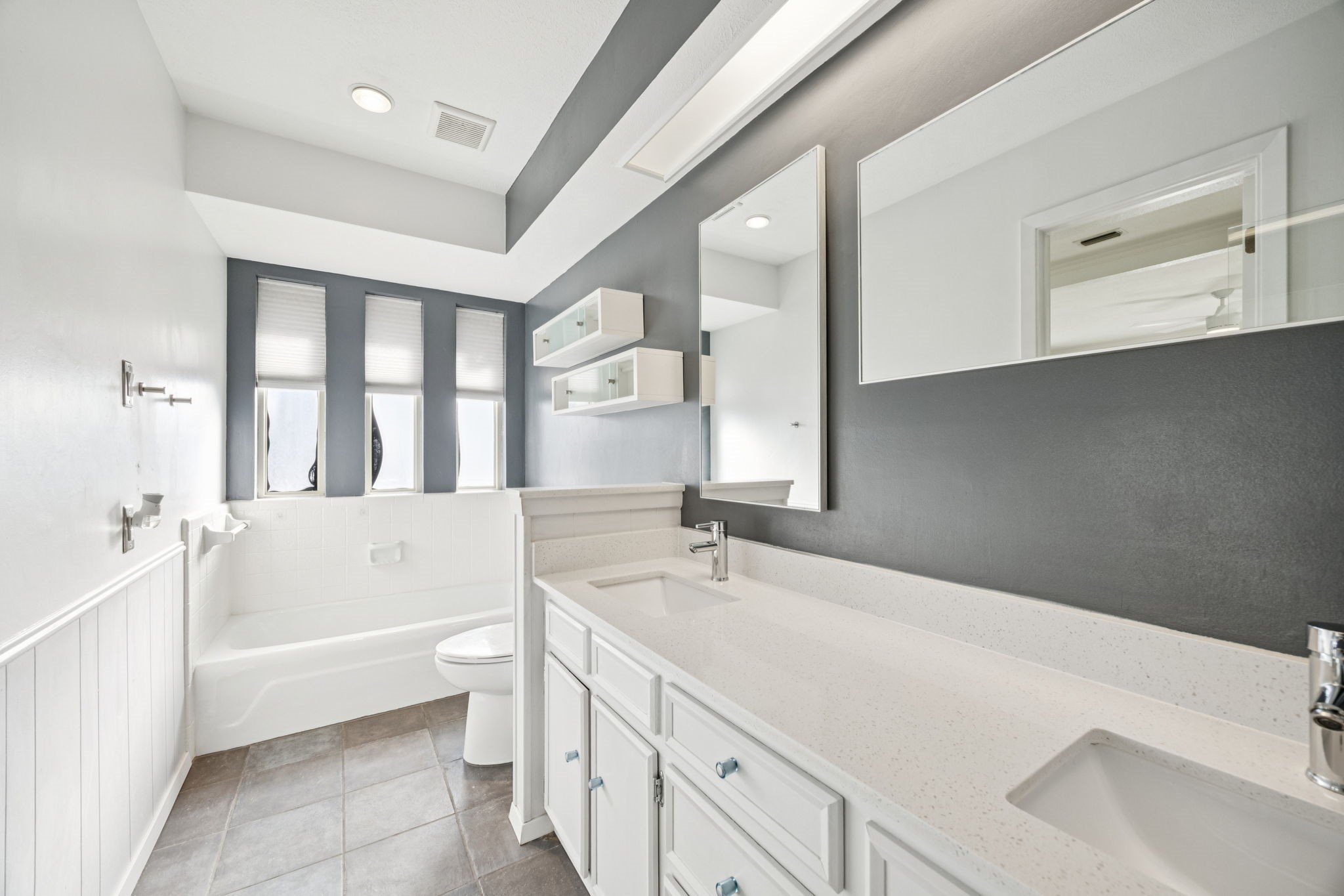 902 Windsong Trail