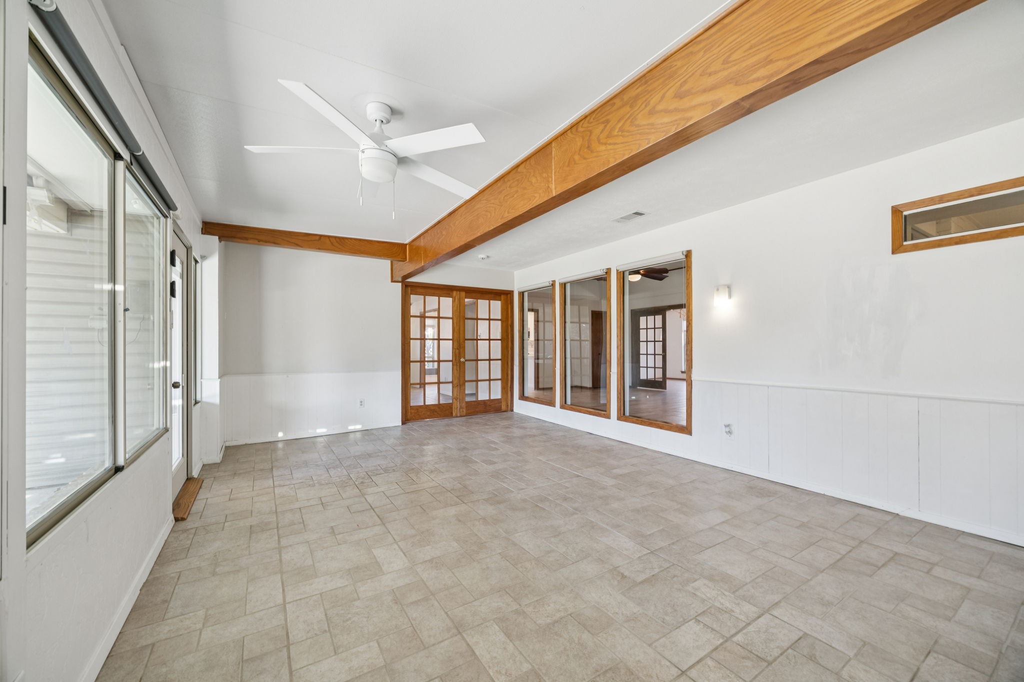 902 Windsong Trail