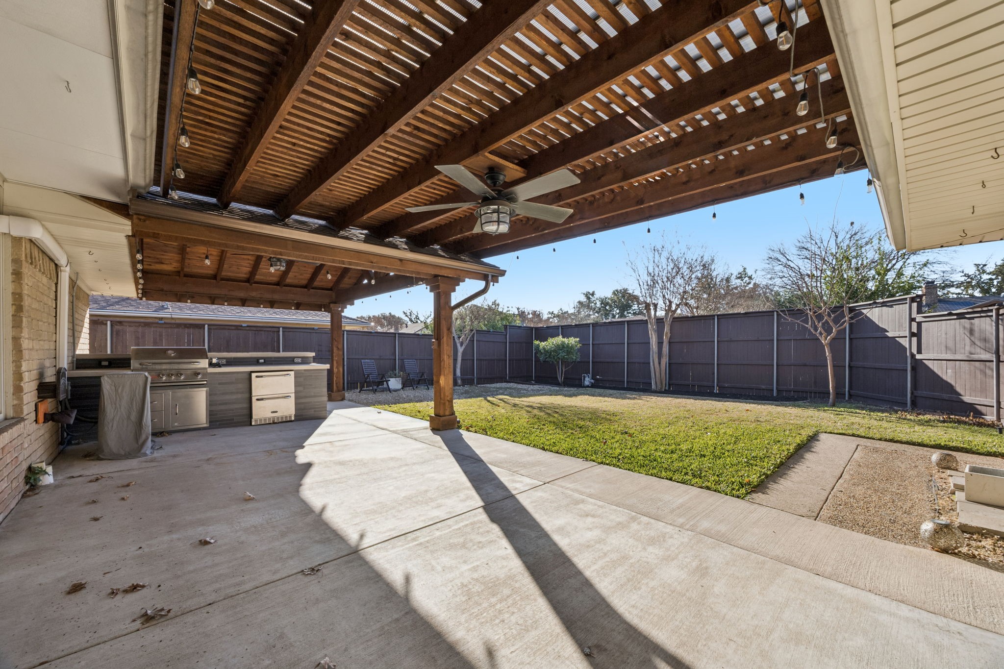 902 Windsong Trail