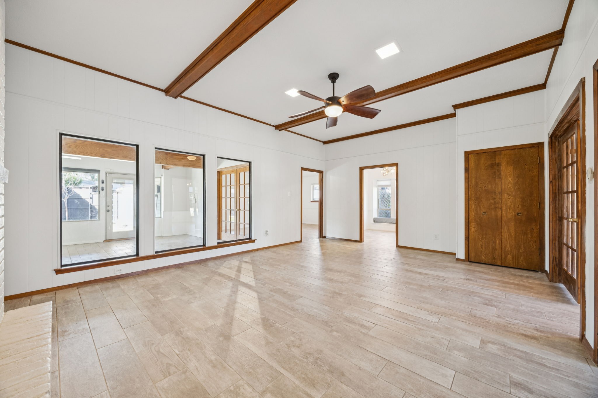 902 Windsong Trail